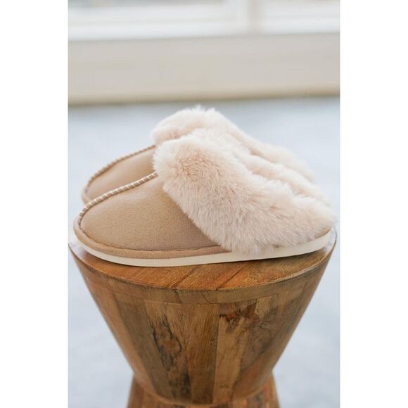 Azura Exchange  Cut and Sew Faux Suede Plush Lined Slippers - Picture 1 of 8